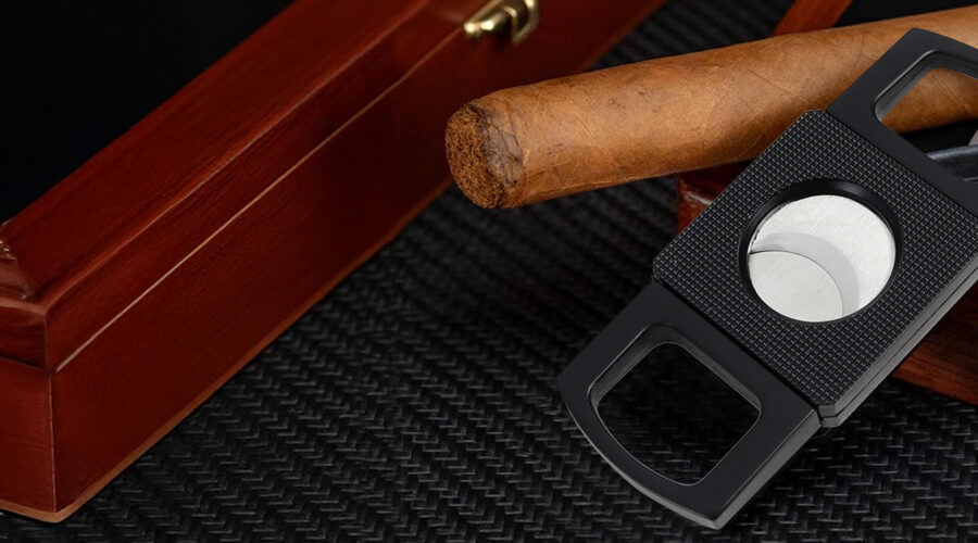 Premium Cigar Cutters – Straight Cutters & V-Cutters Premium Cigar Cutters – Straight Cutters & V-Cutters